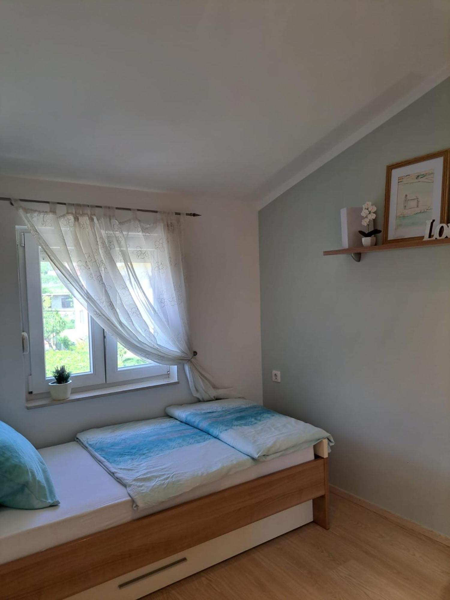 Apartman Lucia Posedarje Exterior foto